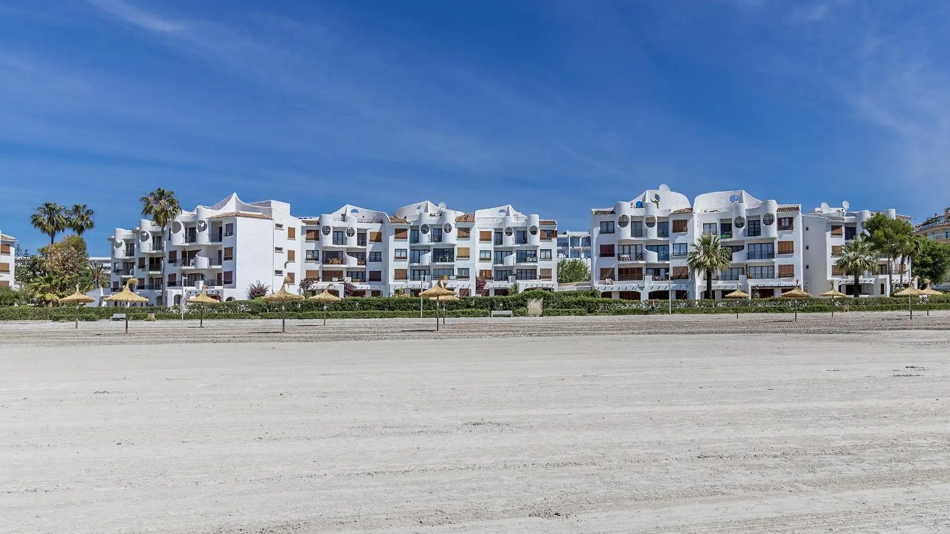1St Line Apartment Alcudia Beach ポルト・ダルクディア
