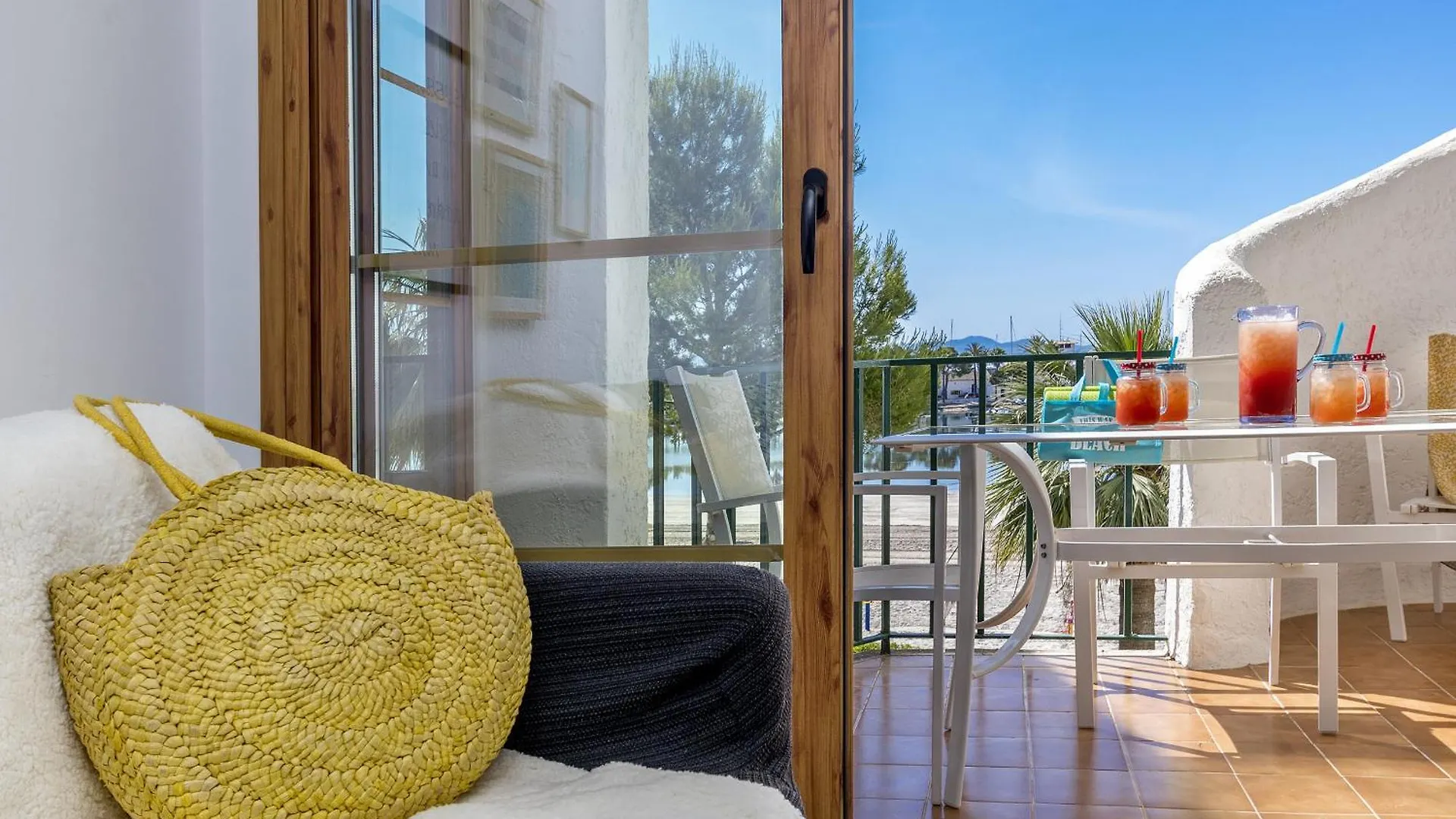 1St Line Apartment Alcudia Beach ポルト・ダルクディア スペイン